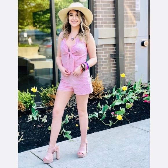 Moving Sale✨ FINAL PRICE DROP eyelet romper! - Picture 5 of 5